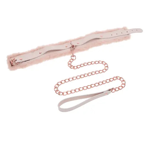 peaches and cream fur-lined collar undone with rose gold chain
