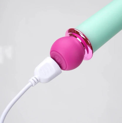 close up of magnetic charger - Rori teal bullet vibe