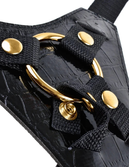 Fetish Fantasy Gold Strap On - close up of gold o-ring with snaps
